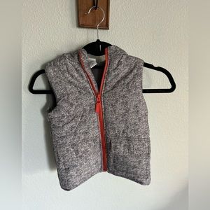 4T gray vest